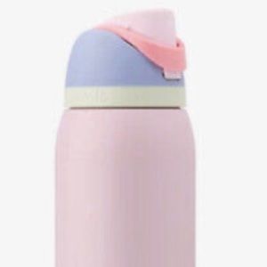 Owala Good Egg Color Drop 40oz bottle